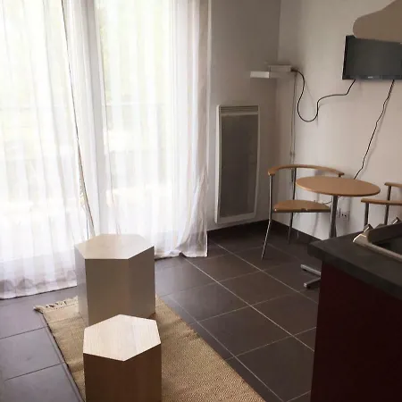 Quartier Euromedecine Apartment *